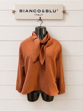 BIANCO & BLU ITALY – Terracotta Tie-Neck Blouse (M)